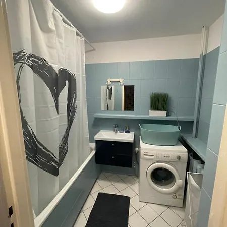 Hostel Do Wynajęcia - Podwisłocze 8a *