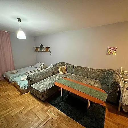 Do Wynajęcia - Podwisłocze 8a Hostel