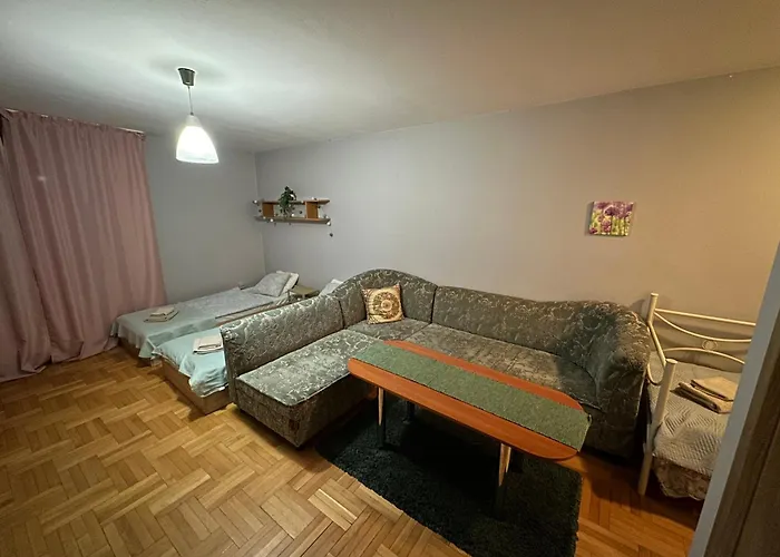 Do Wynajecia - Podwislocze 8a Hostel